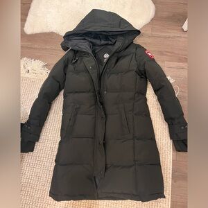 Women’s black winter coat